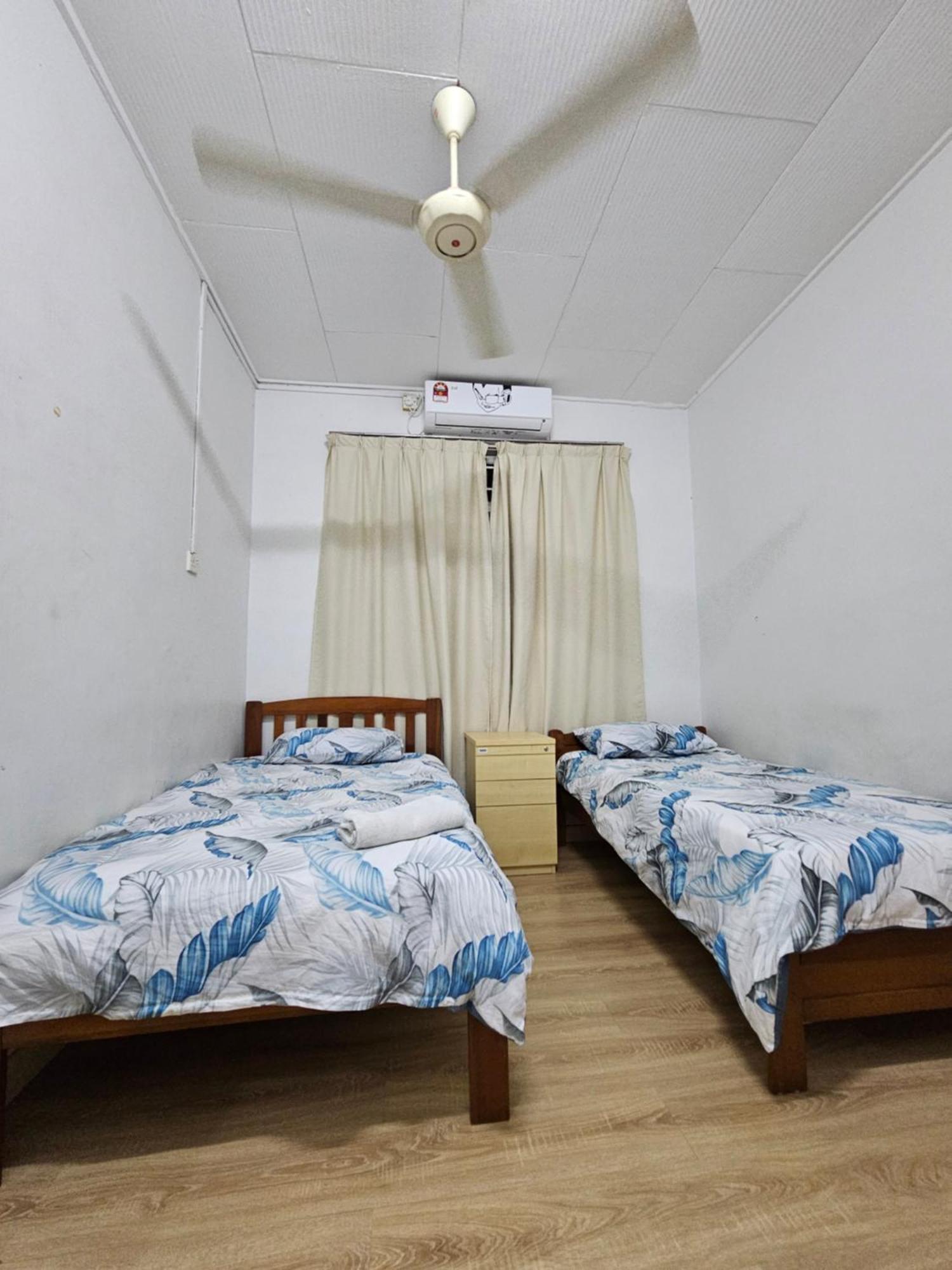 Ruhani Homestay 3 Kb - 4 Bedroom Fully Airconditioned With Wifi & Netflix Kota Bharu Buitenkant foto