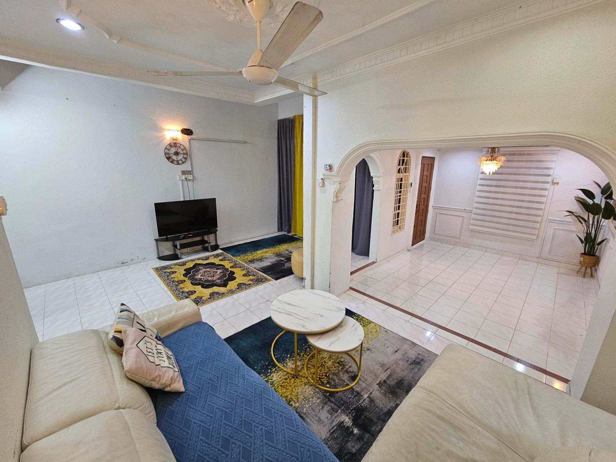Ruhani Homestay 3 Kb - 4 Bedroom Fully Airconditioned With Wifi & Netflix Kota Bharu Buitenkant foto
